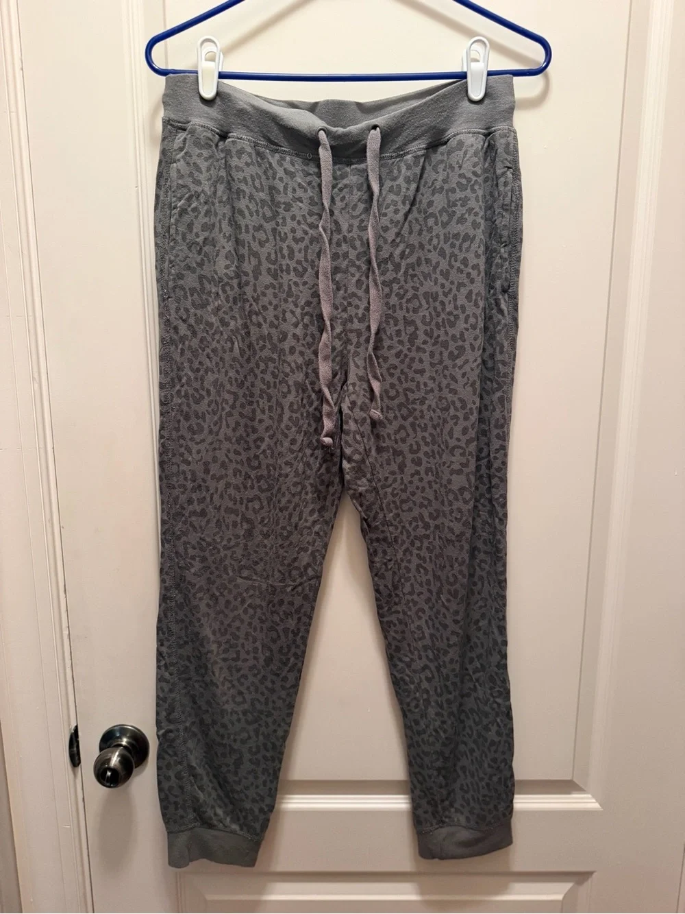 Thread & Supply Gray Leopard-Print Joggers